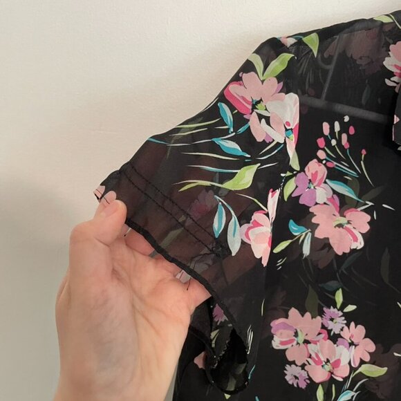 VINTAGE SAG HARBOR Black Pink Floral Short Sleeve Sheer Button Down PETITE Large - Picture 8 of 14